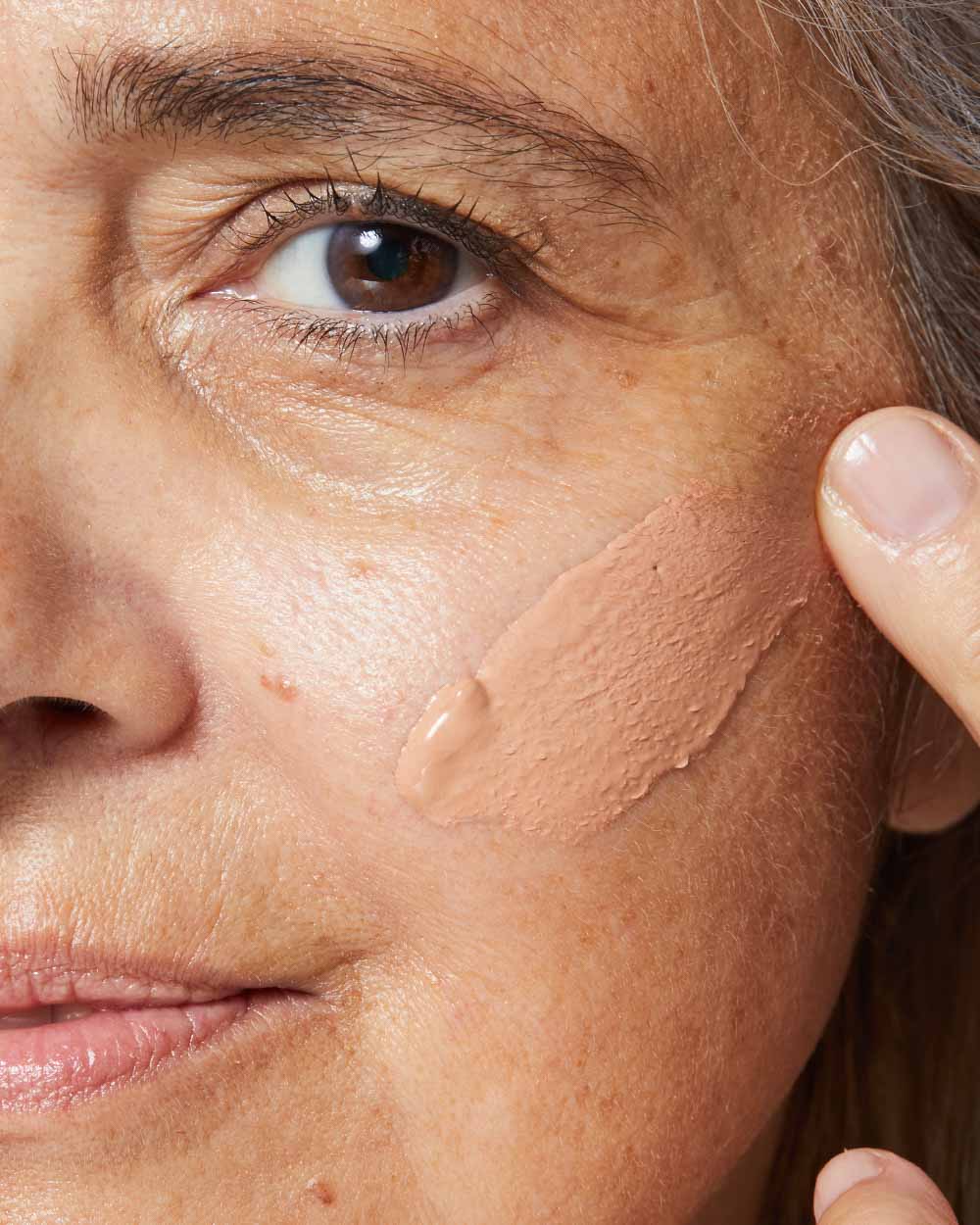 Three Ships | Soothe Rosehip Vitamin C Clay Mask